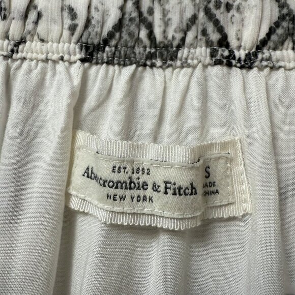 Abercrombie & Fitch Maxi Skirt Small Gray Snakeprint Chiffon Elastic Waist Flowy - Picture 4 of 7